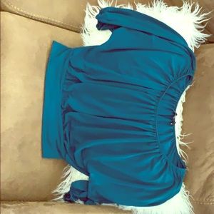 Express Crop Top with Sleeves